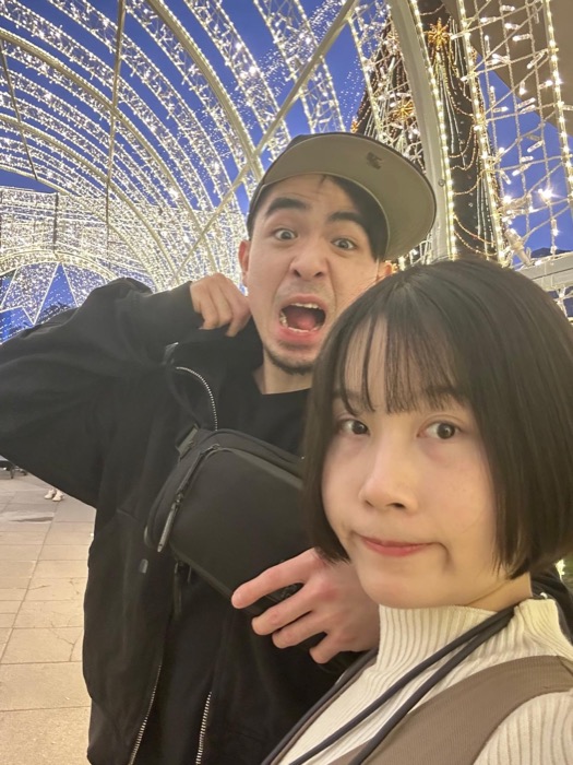 在旅途中拍攝的兩人生活照片